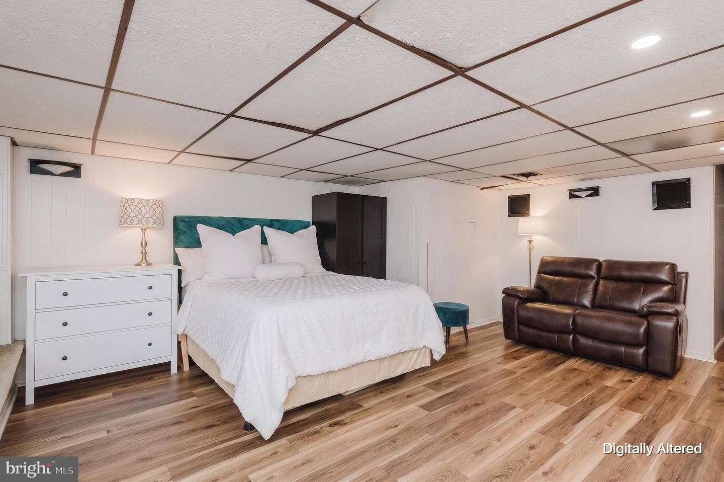 1363 Halstead Road photo 10