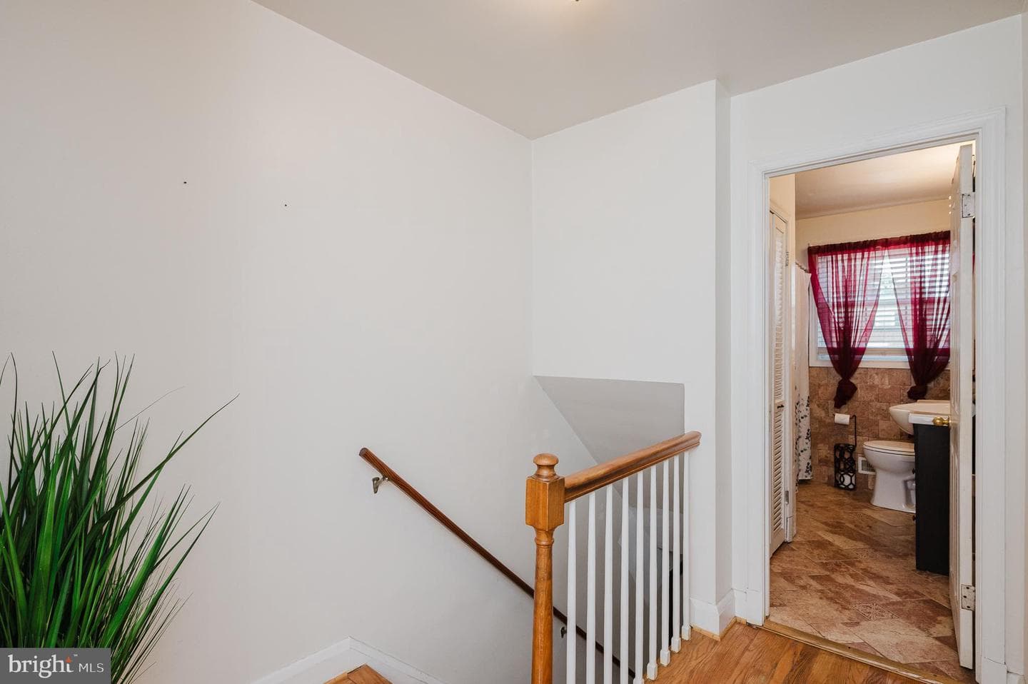 1363 Halstead Road photo 26