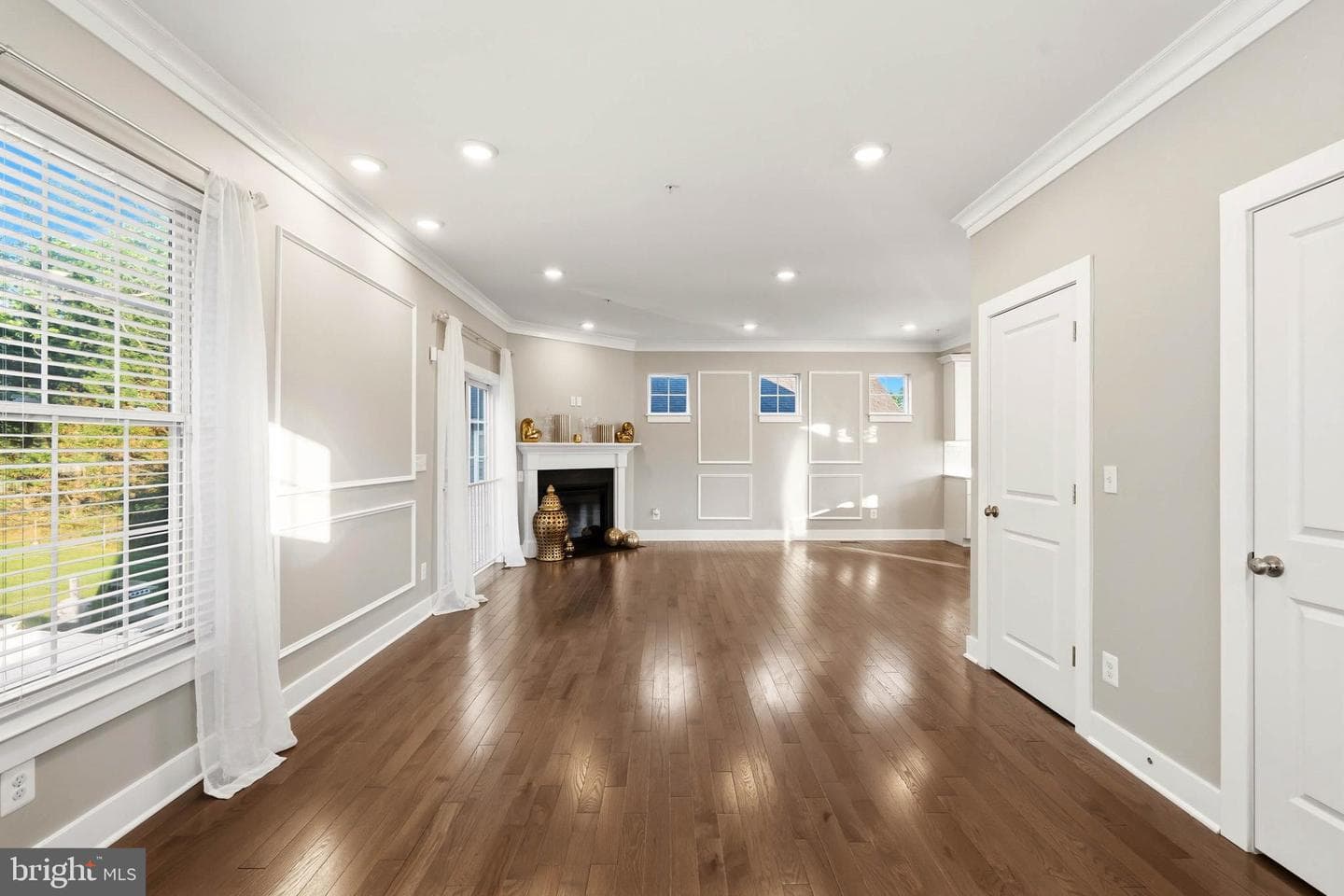 7853 Oakdale Avenue photo 6