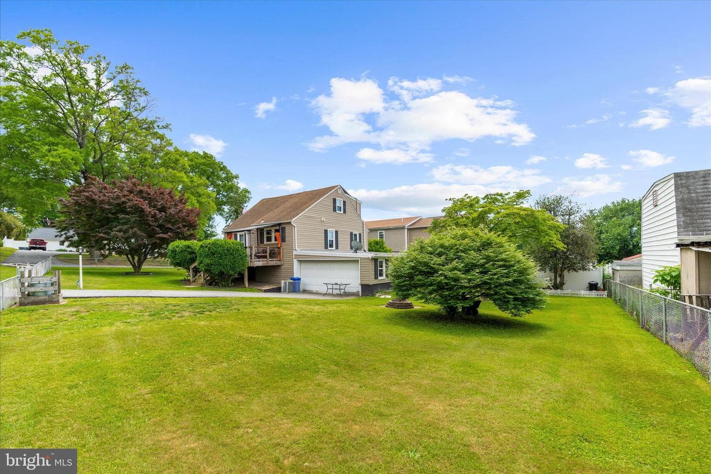 1700 Todd Ave photo 37