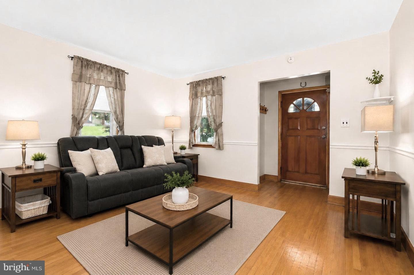 1700 Todd Ave photo 4