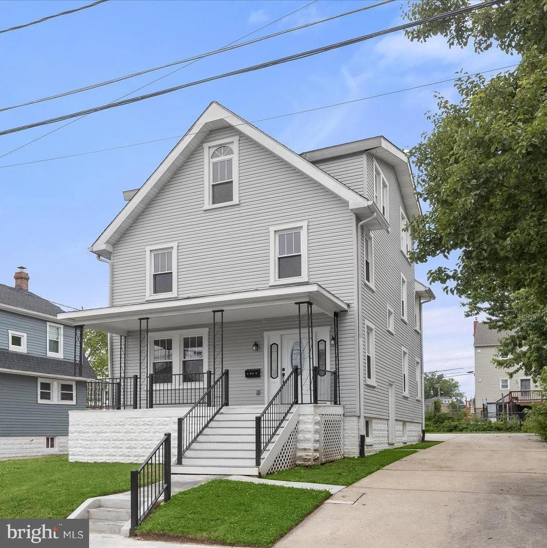 1337 Poplar Avenue
