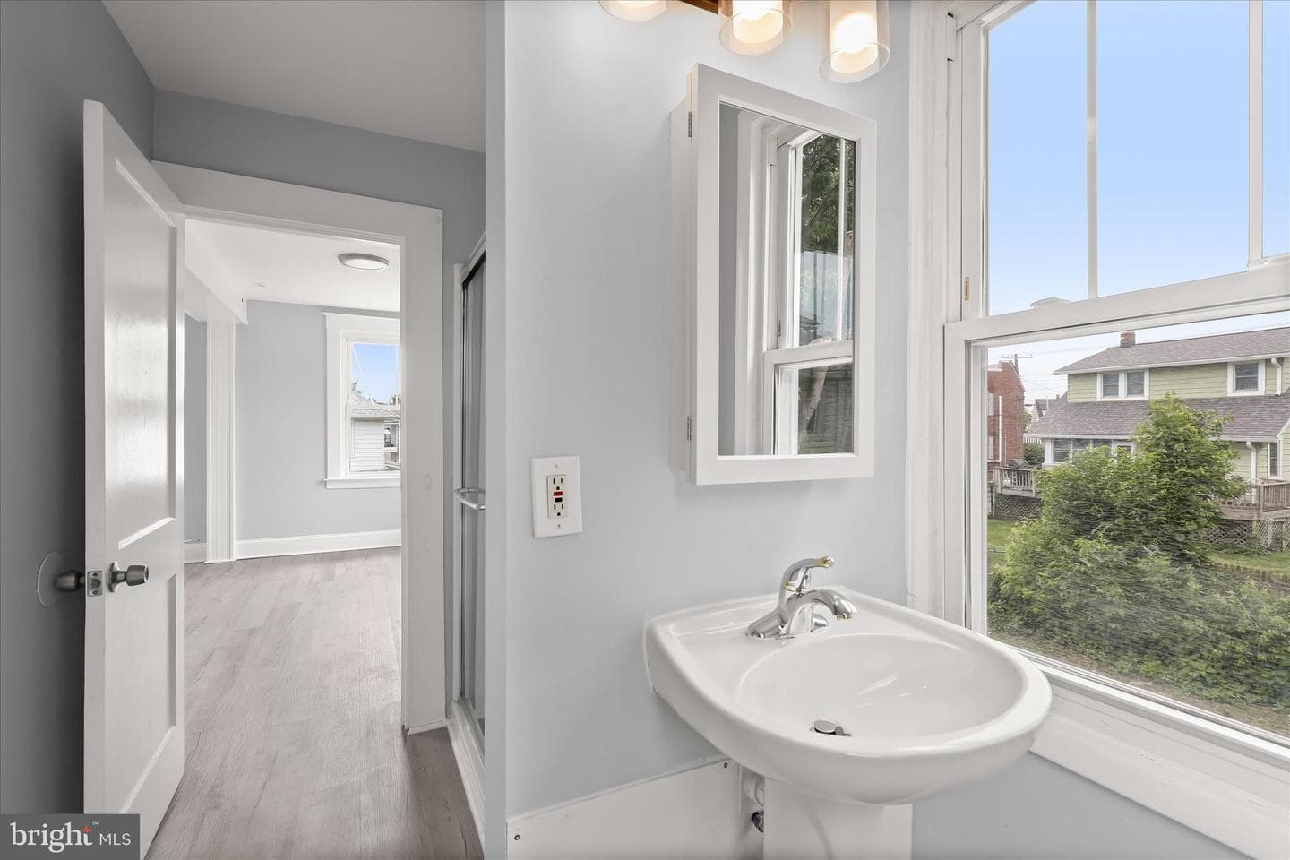 1337 Poplar Avenue photo 32