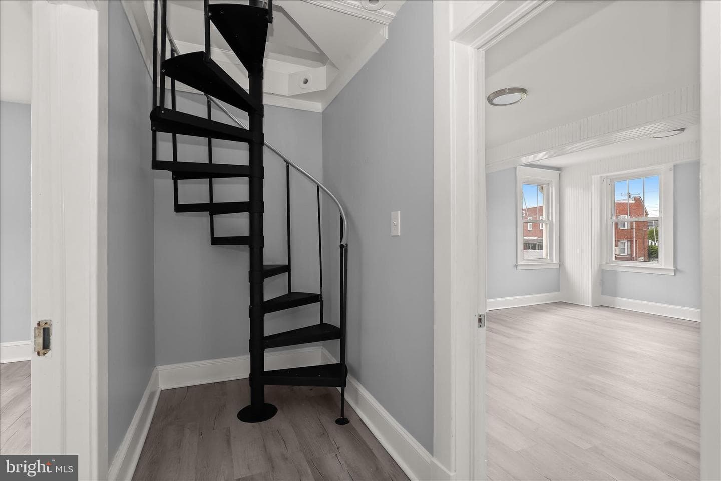 1337 Poplar Avenue photo 38