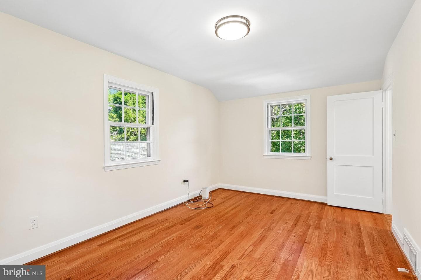 526 Stevenson Lane photo 25