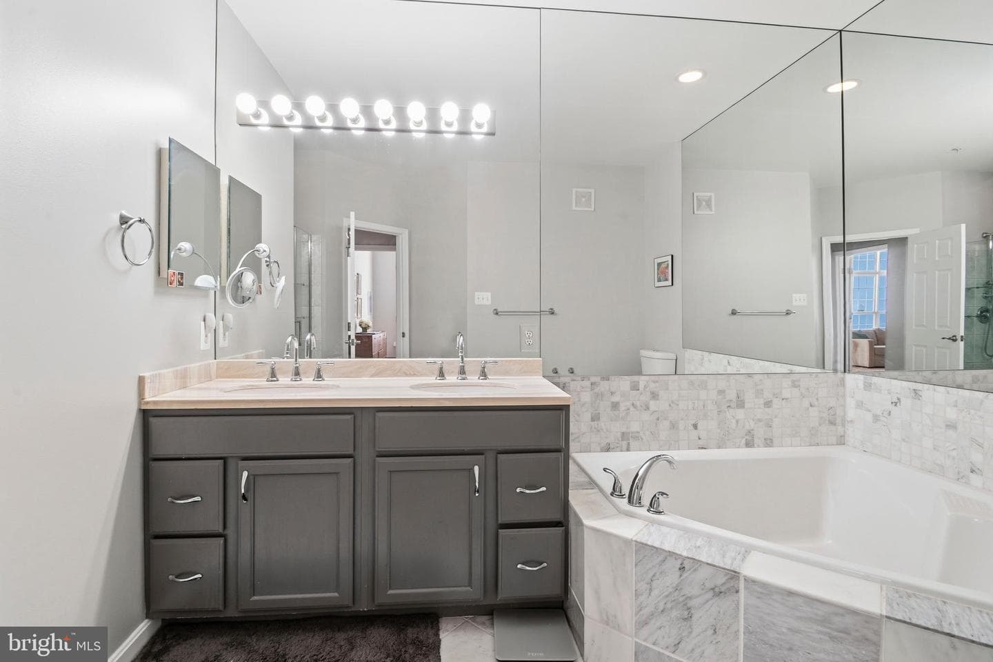 8804 Joshua Court #8804 photo 19