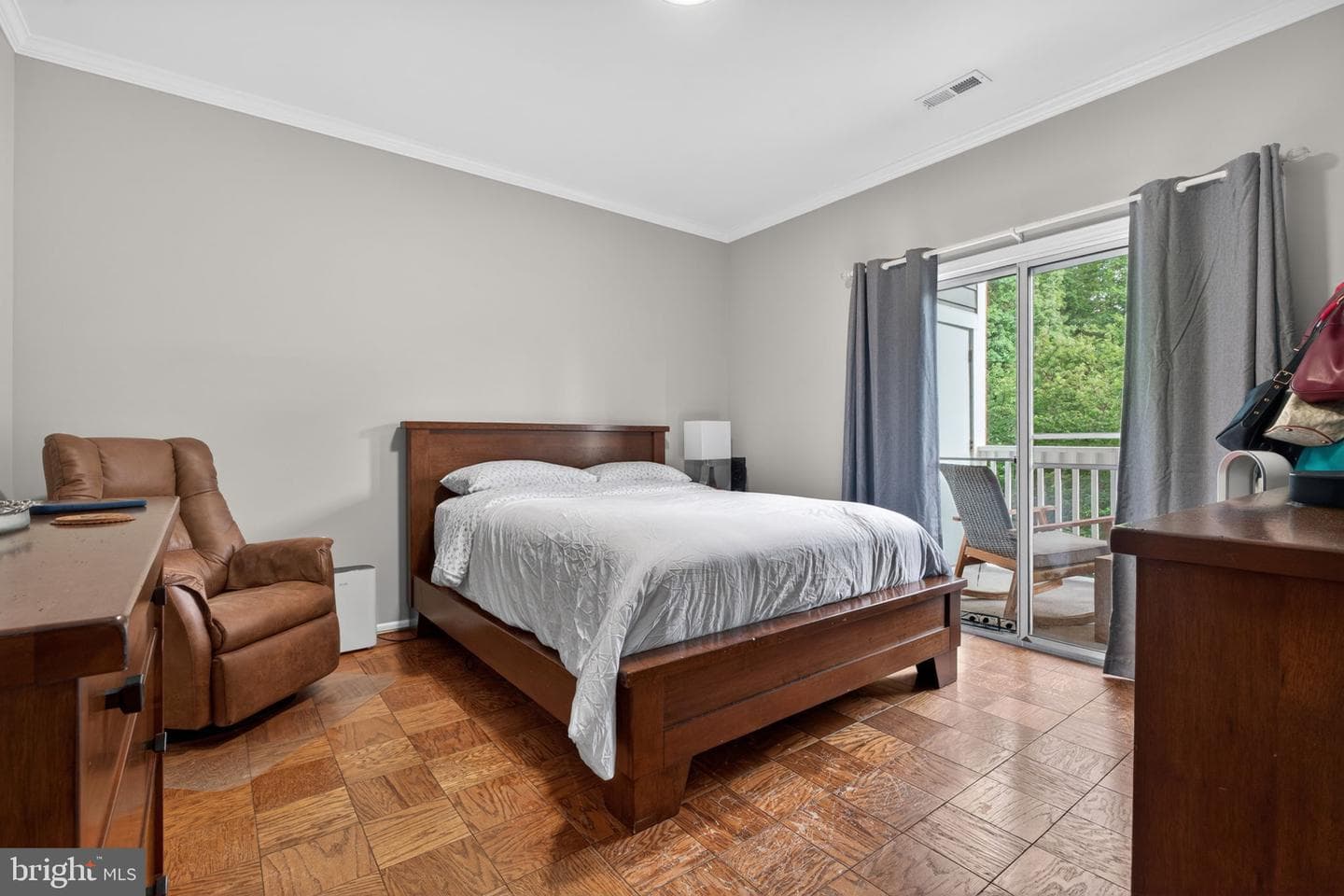 8925 Groffs Mill Drive photo 17