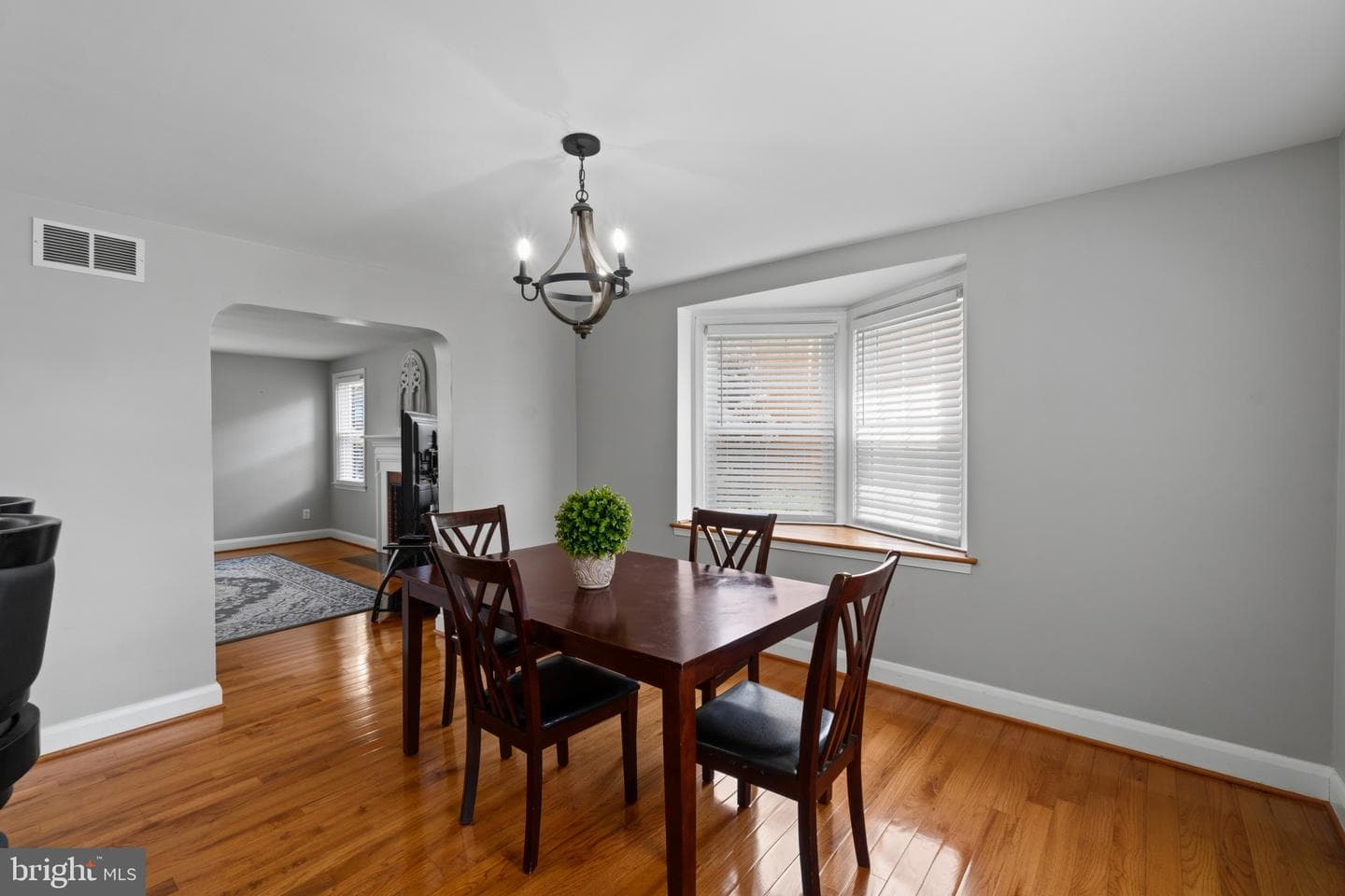 1517 Dellsway Road photo 9
