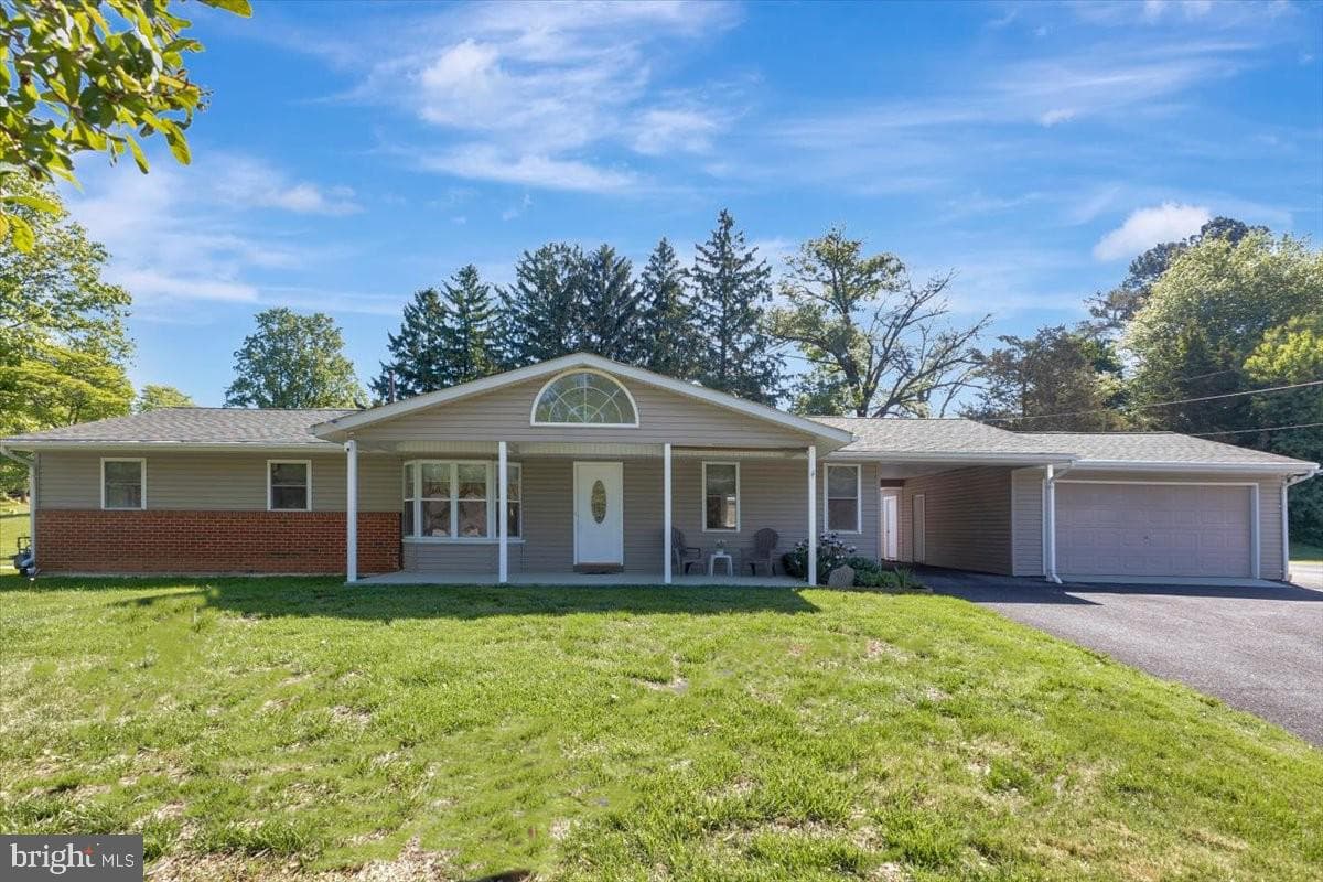 101 Sunnyking Drive