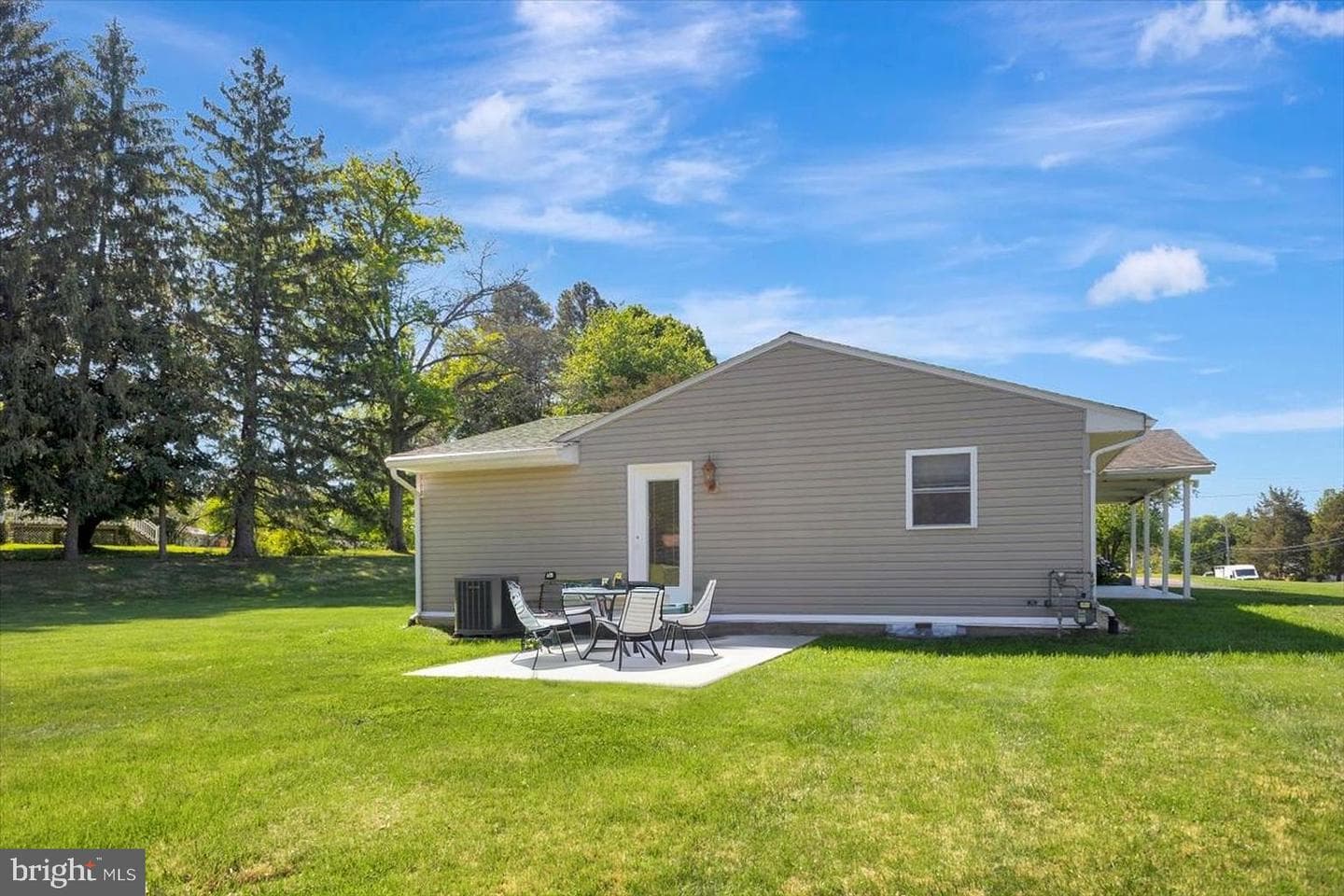 101 Sunnyking Drive photo 5