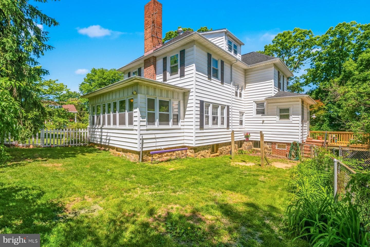121 Forest Avenue photo 41