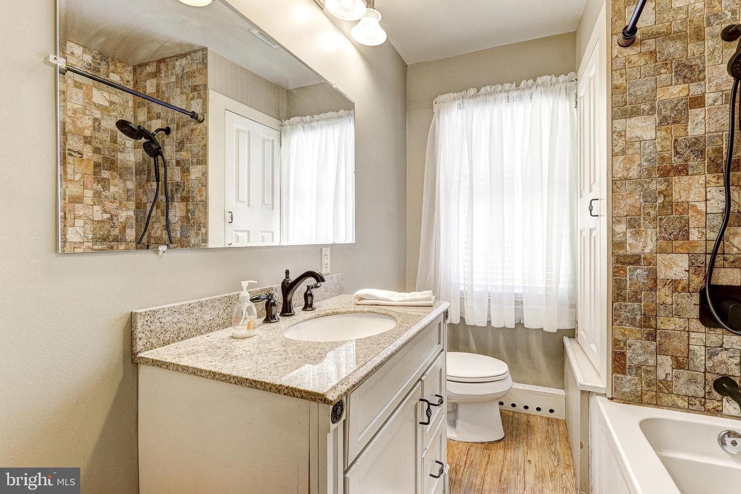 21304 W Liberty Road photo 19