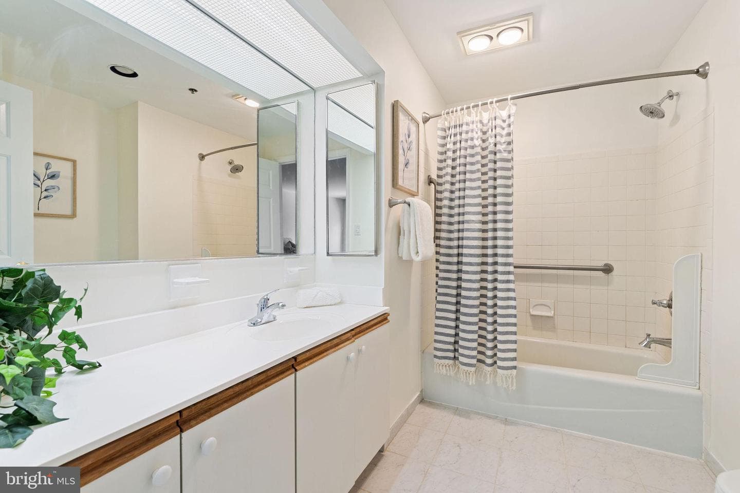 3 Southerly Court #505 photo 15