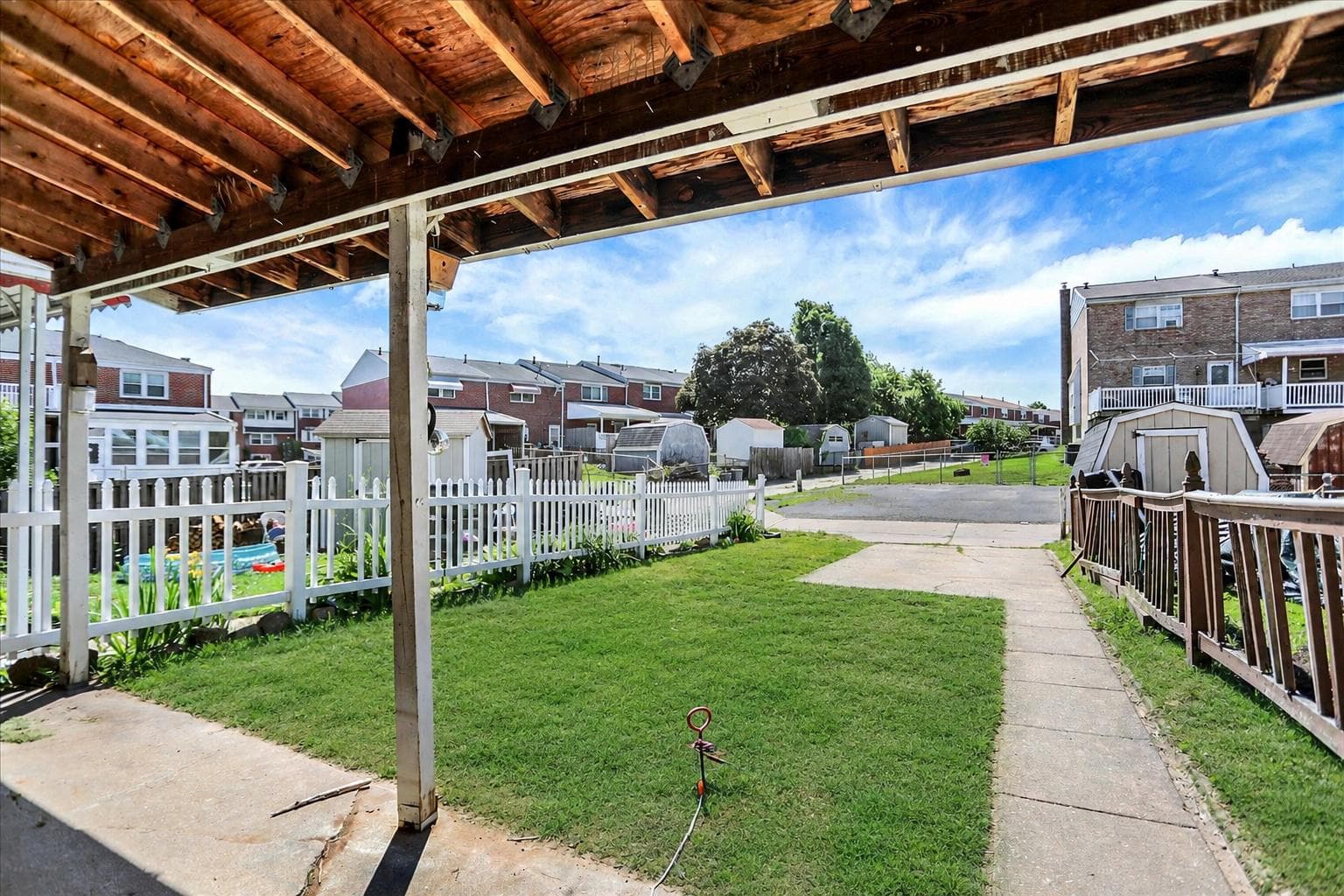 959 Elm Road photo 22