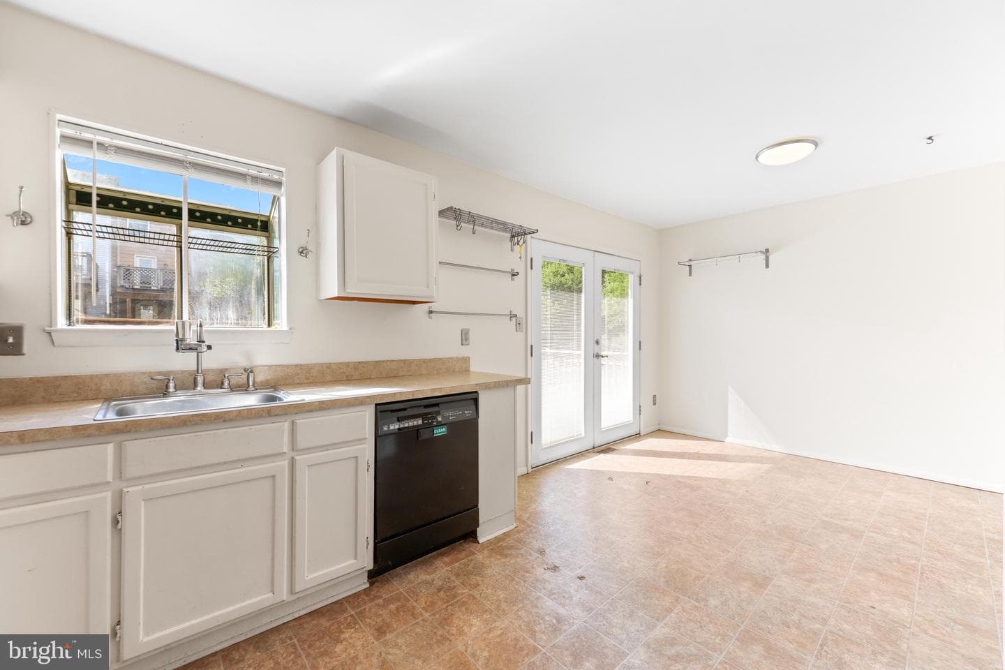 26 Clearlake Court photo 14
