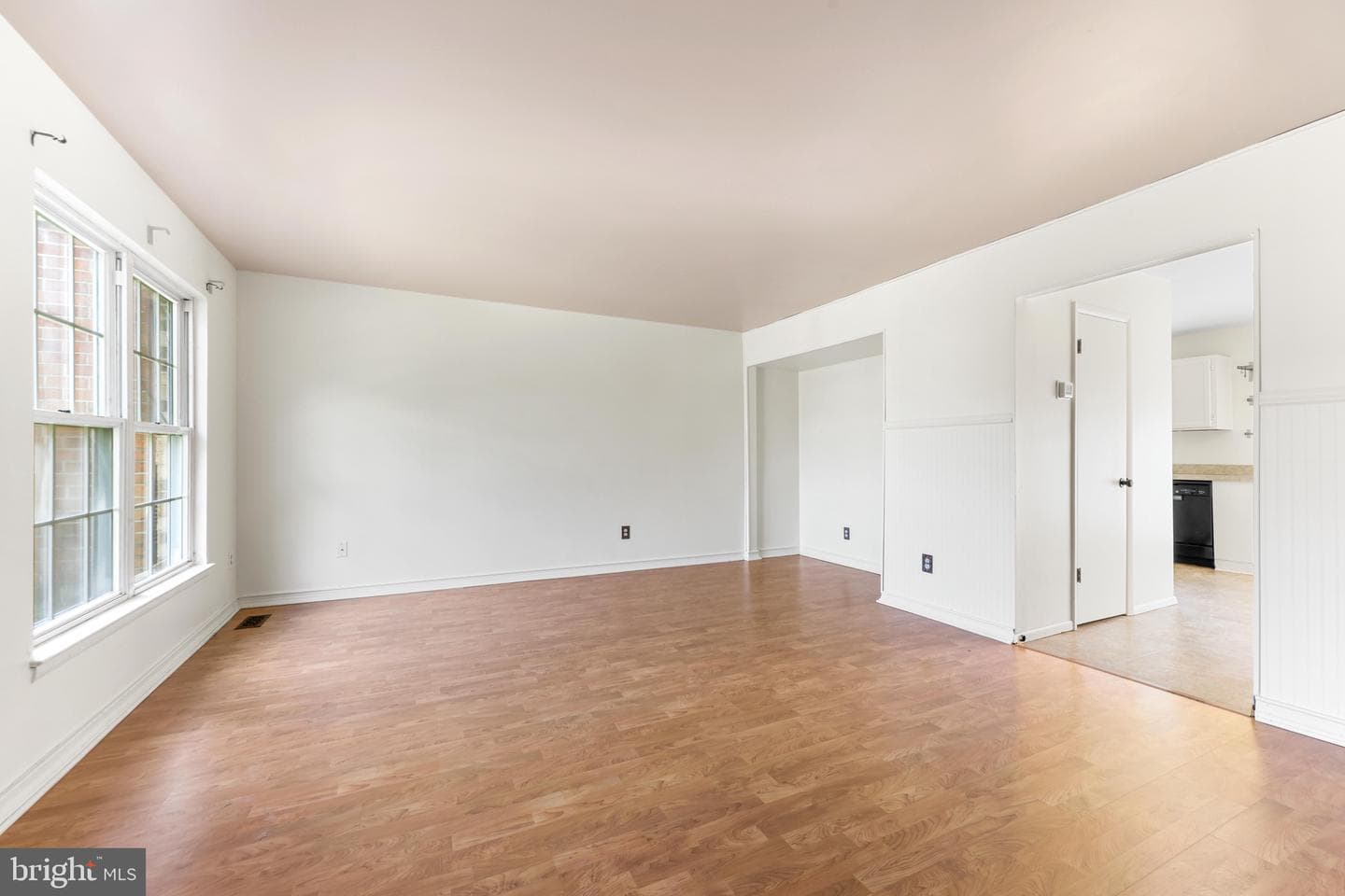 26 Clearlake Court photo 3