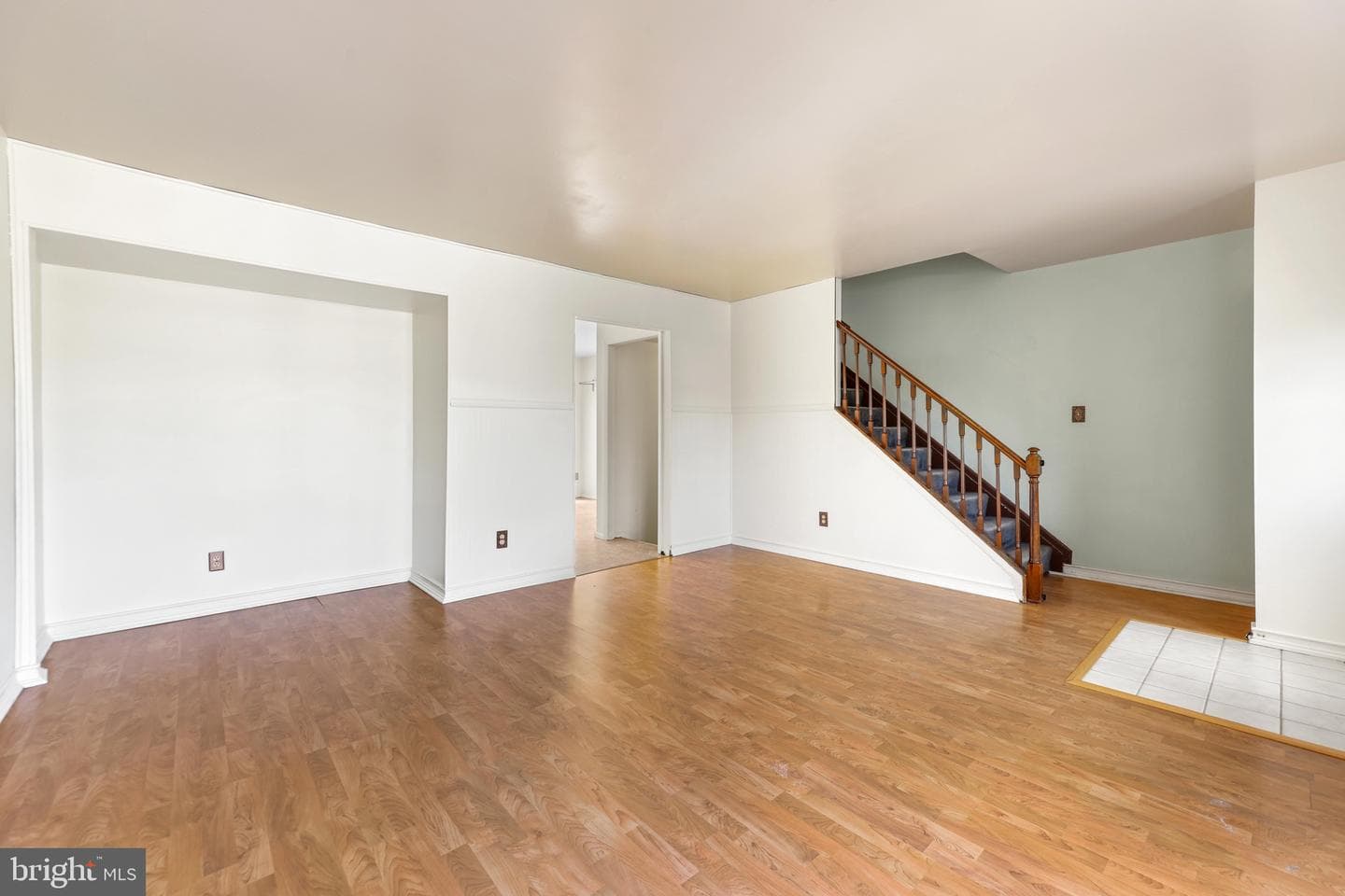 26 Clearlake Court photo 4