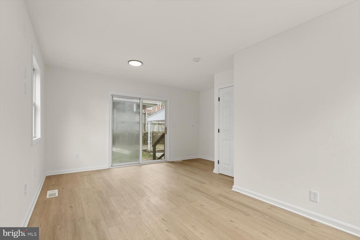 1512 Neighbors Avenue photo 14