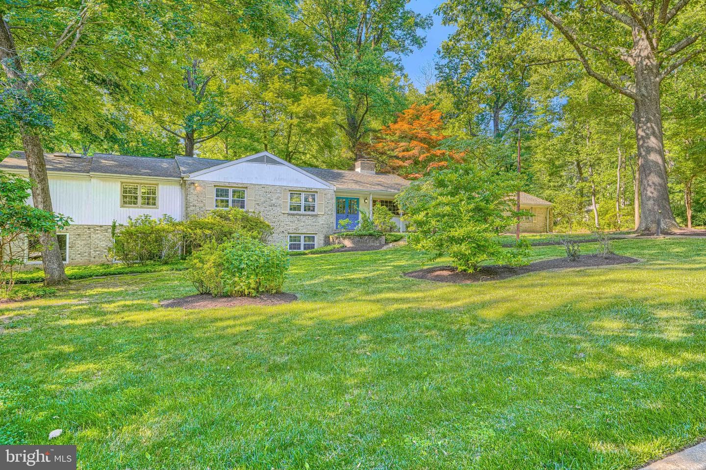 2 Kenmont Court photo 12
