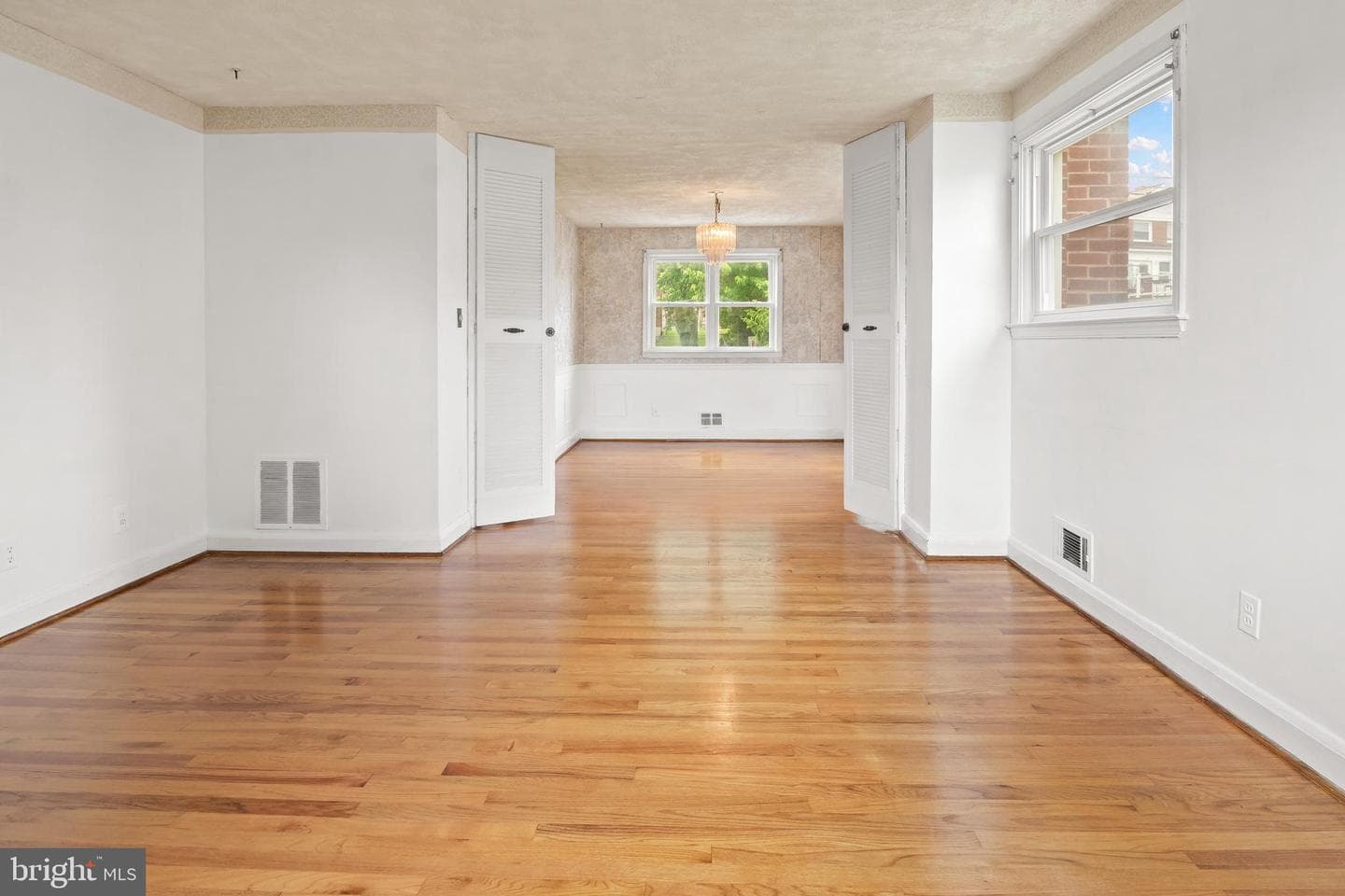1252 Halstead Road photo 4