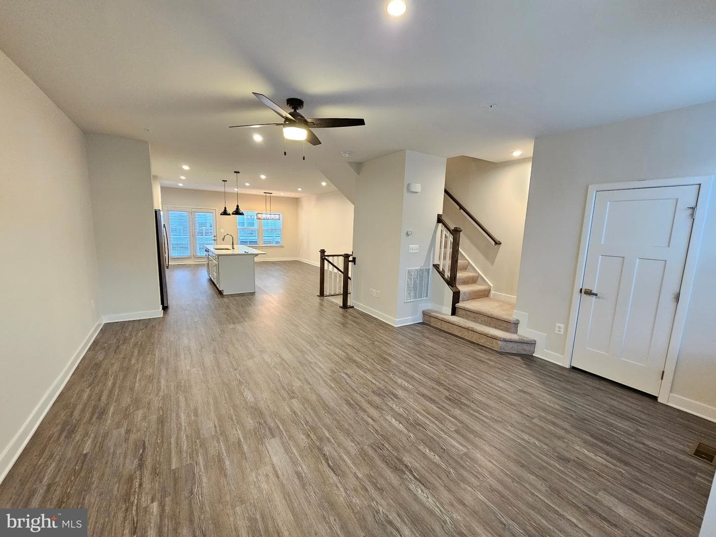 6234 Islington Street photo 8