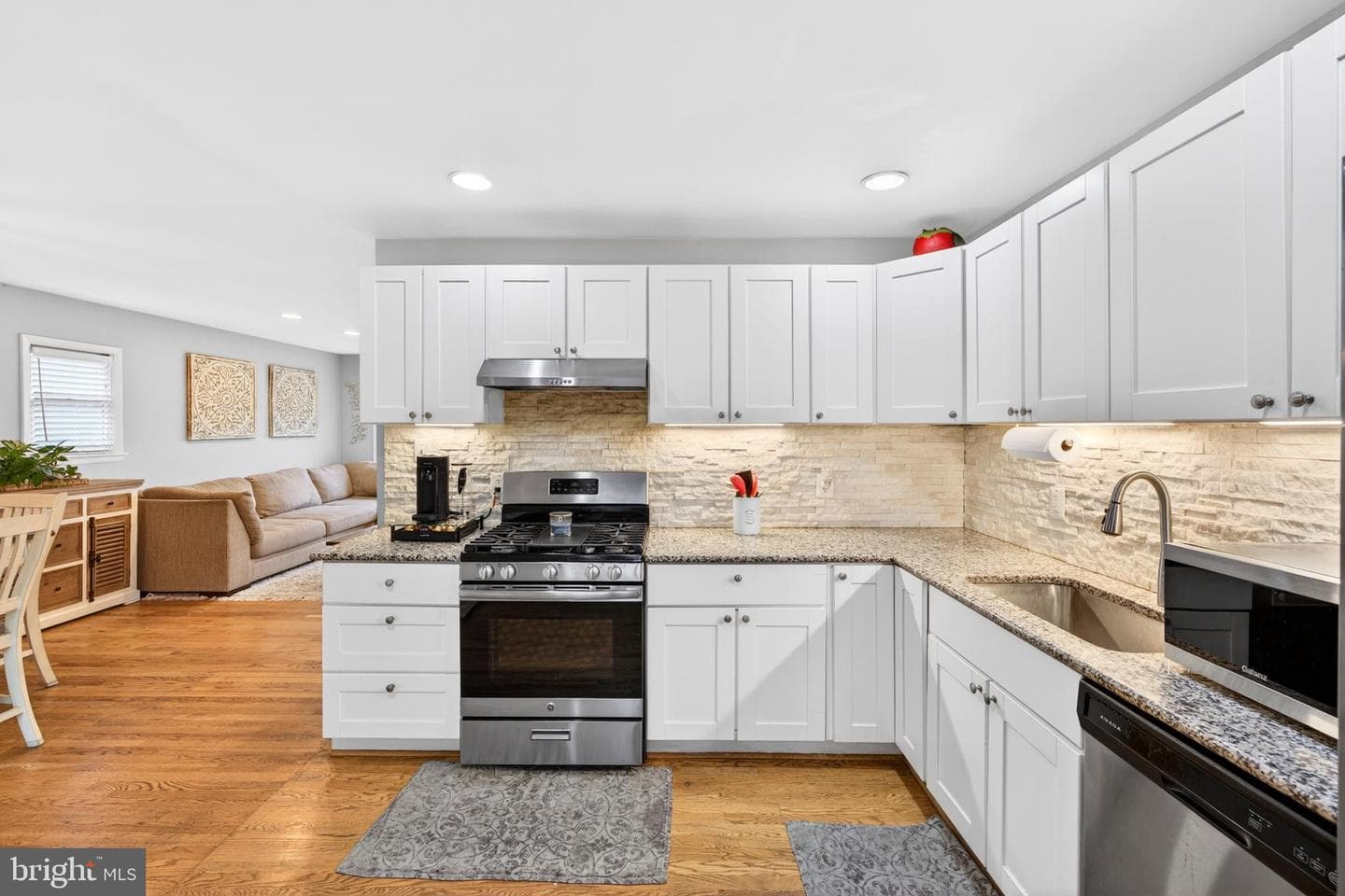 315 Osborne Avenue photo 17