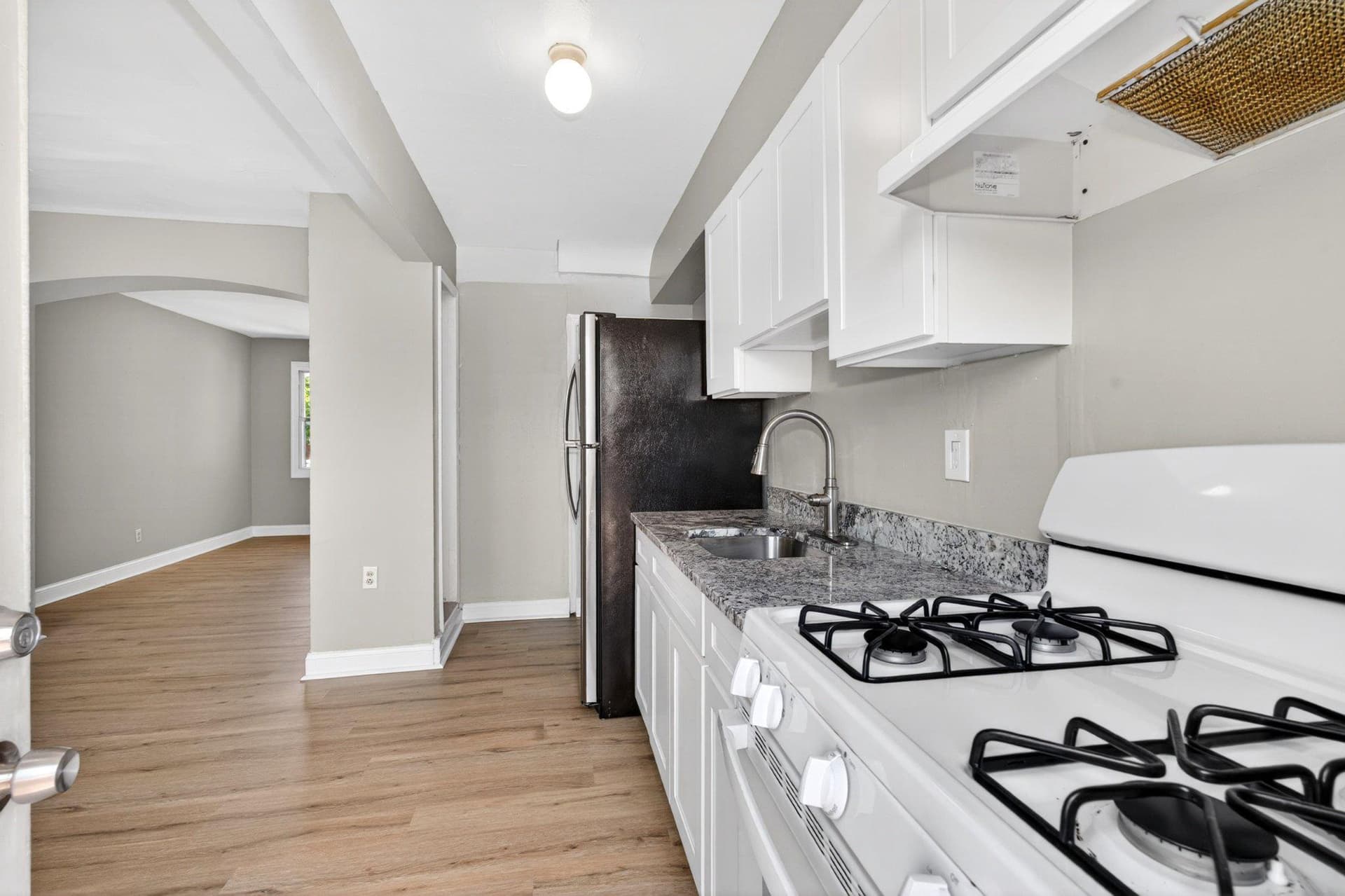 3481 Mcshane Way photo 11