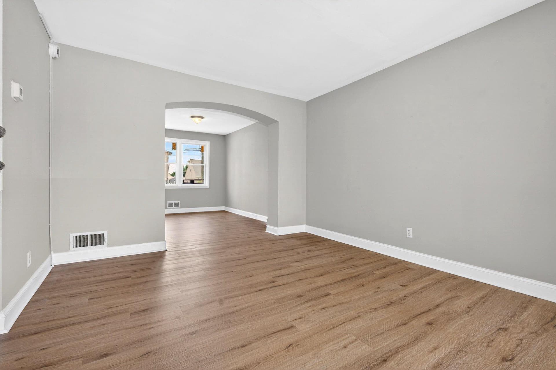 3481 Mcshane Way photo 4