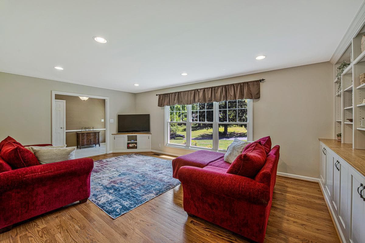 1008 Timber Trail Road photo 6