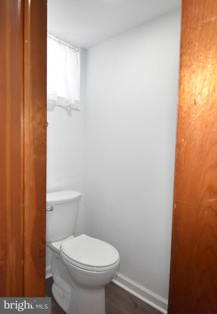 7509 Holabird Ave photo 24