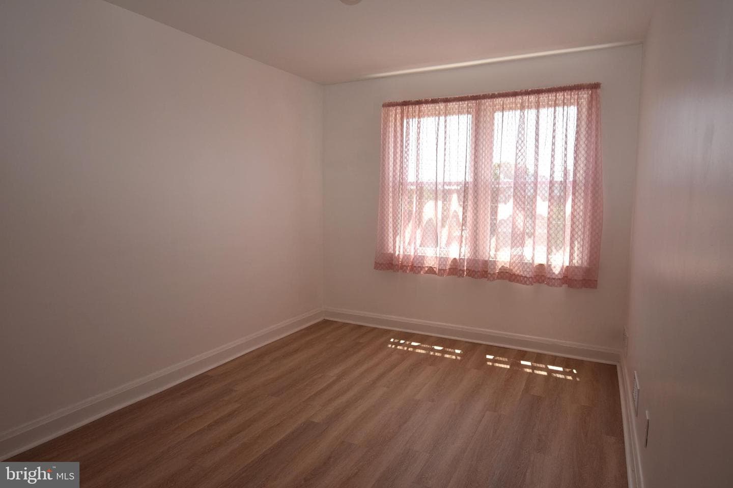 7509 Holabird Ave photo 30