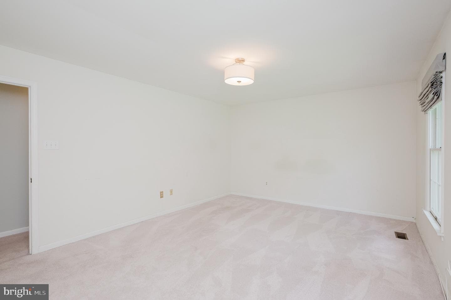 12221 Rohan Court photo 28