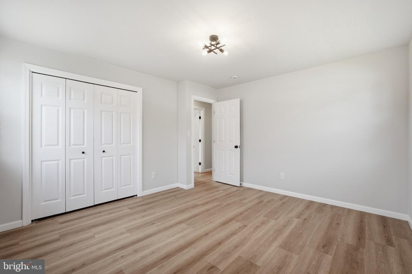 813 Branford Circle photo 25