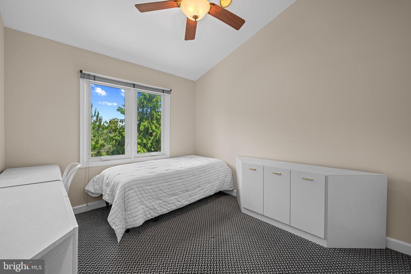 9 Hurdleford Court photo 28