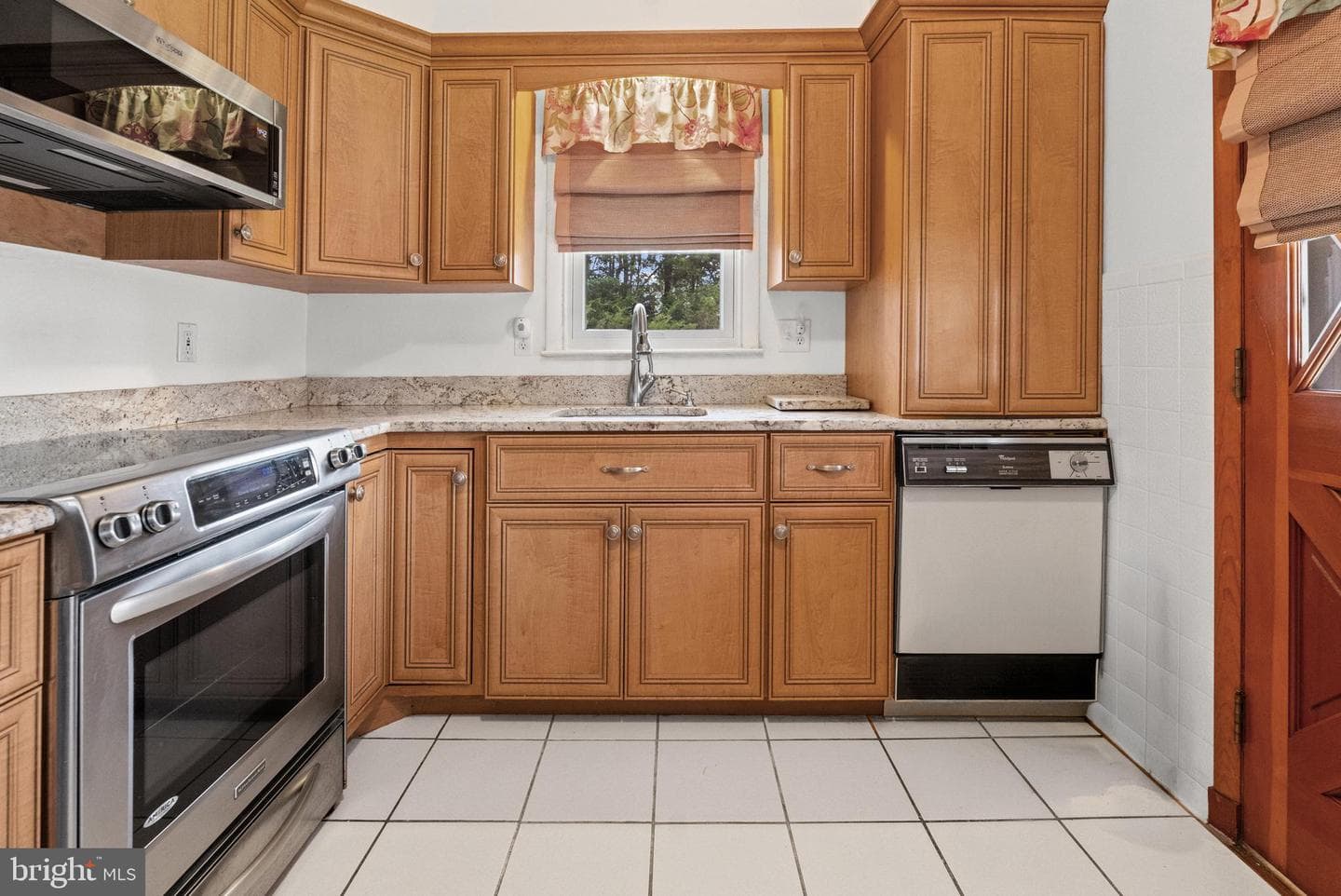 8806 Ashford Road photo 9