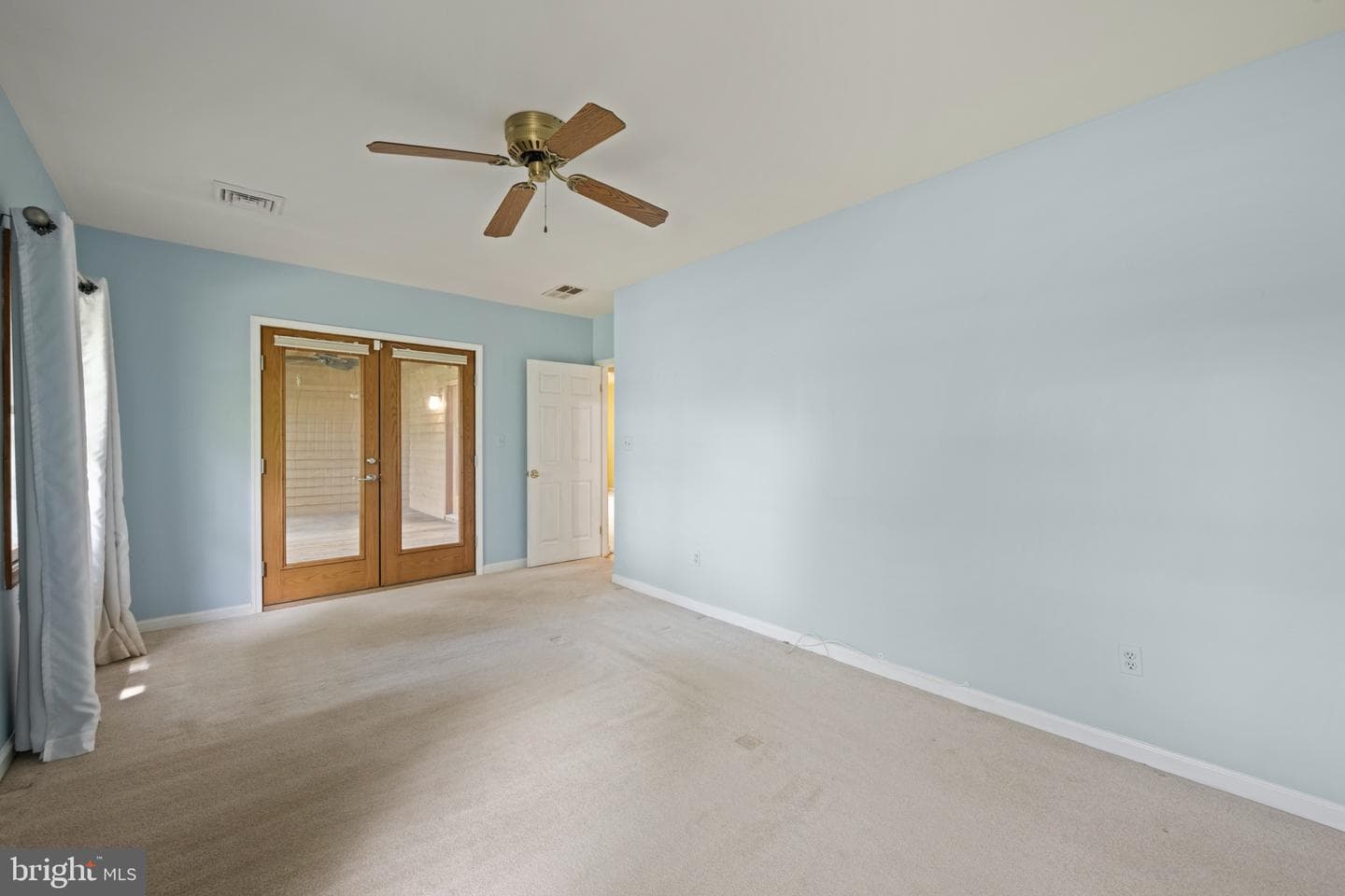 29 Maple Avenue photo 26