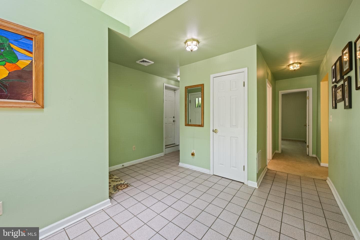 29 Maple Avenue photo 5