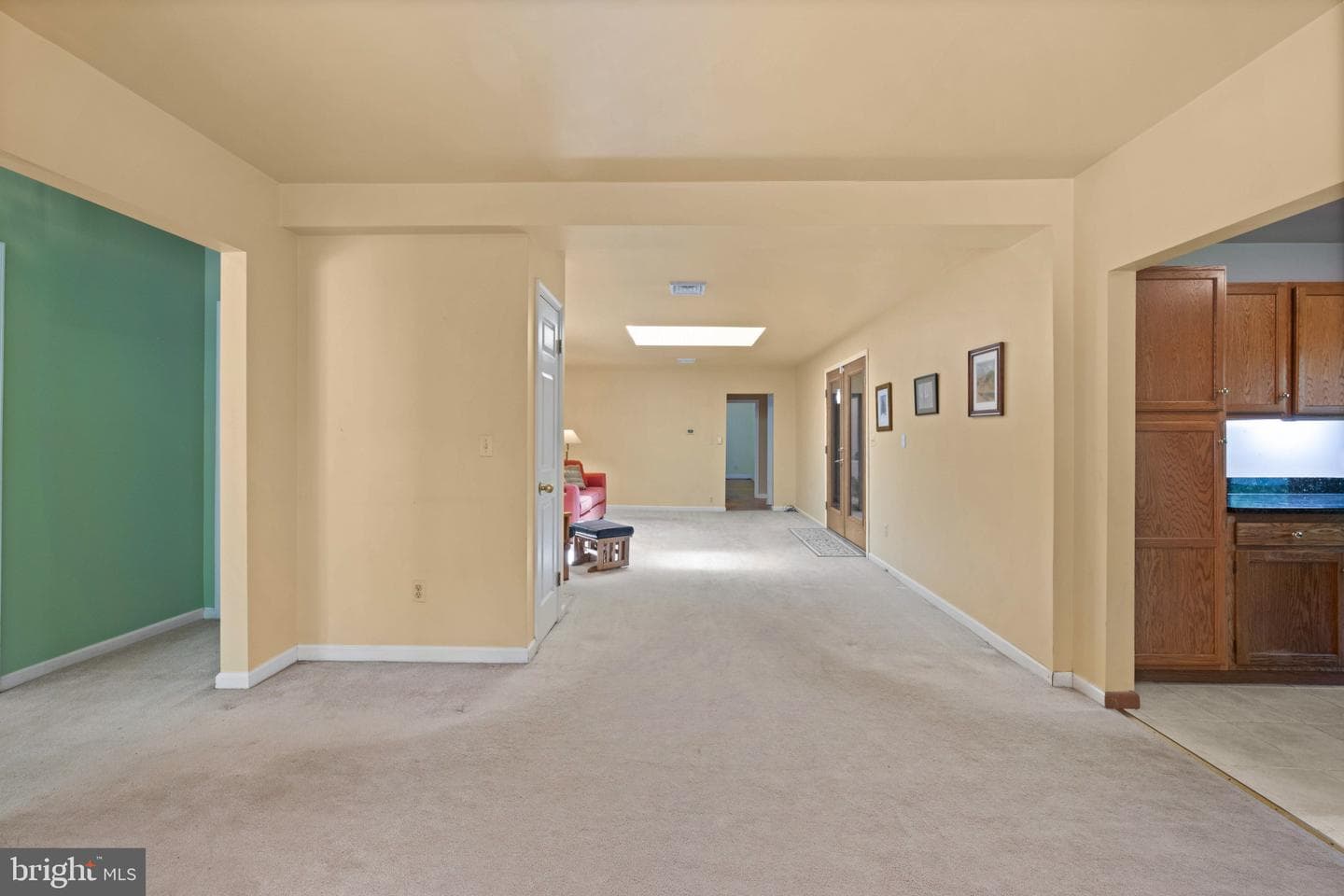 29 Maple Avenue photo 8