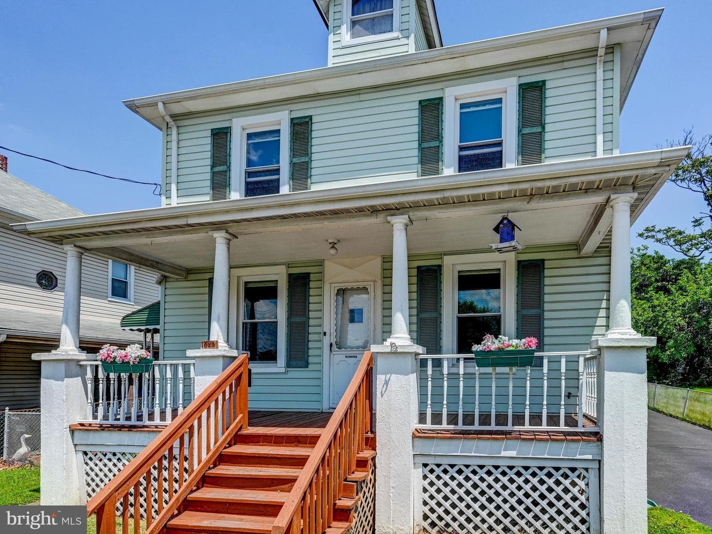 1823 Dundalk Avenue photo 4