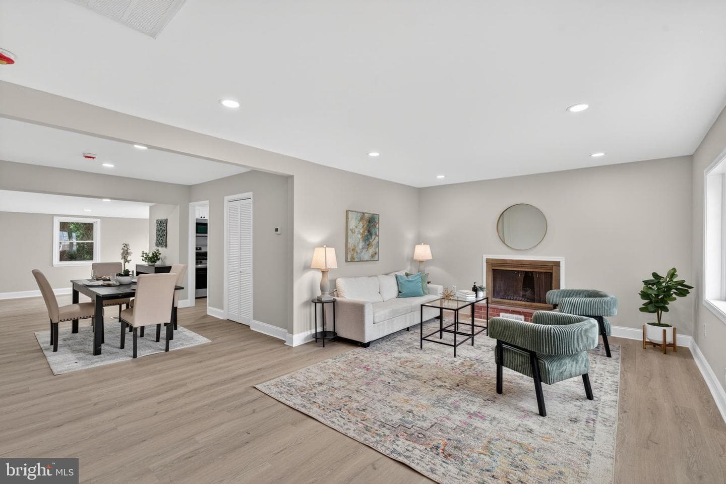 8723 Roper Road photo 4