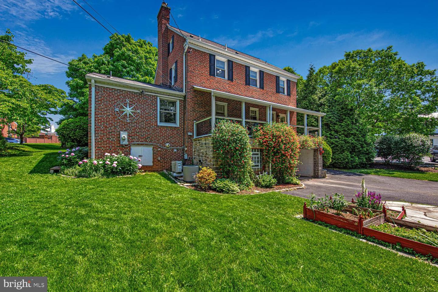 902 Locustvale Road photo 32