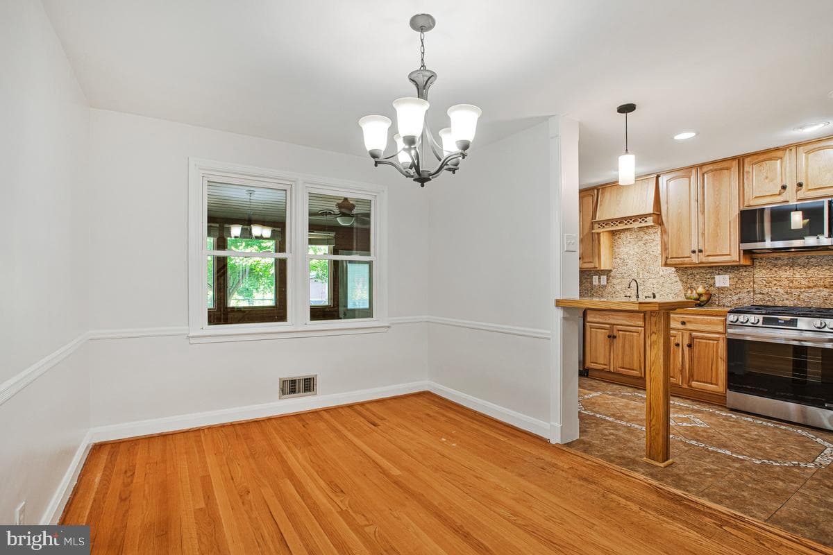 1016 Winsford Road photo 9