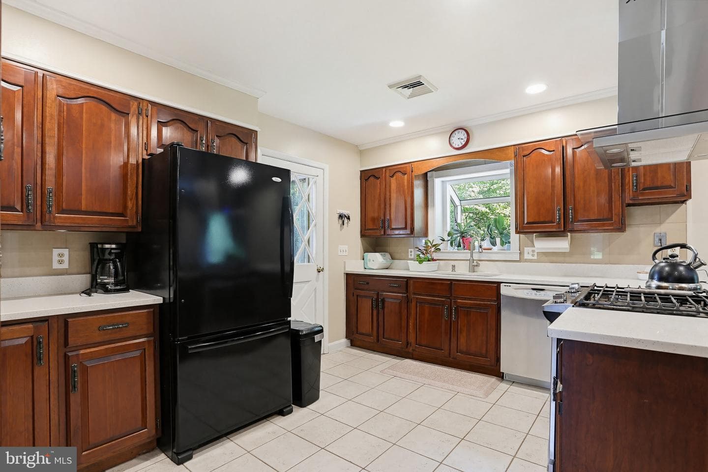 7437 Inwood Avenue photo 10
