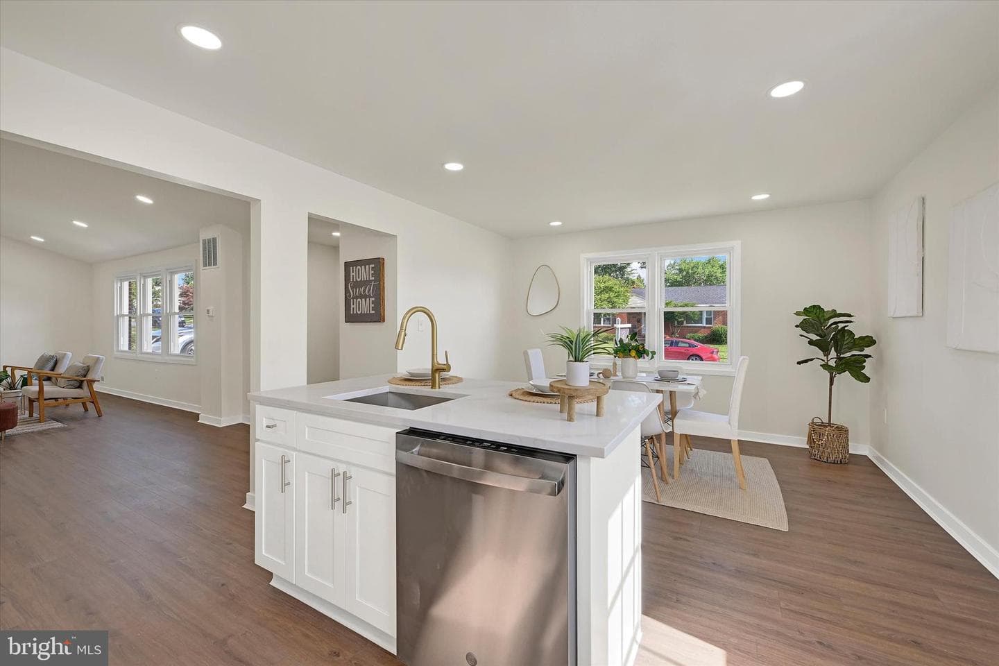 3417 Merle Drive photo 4