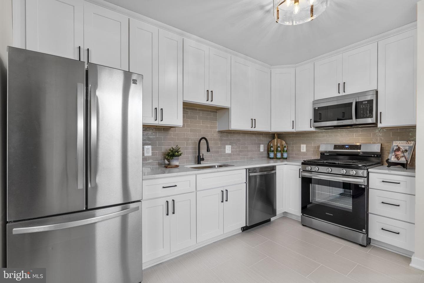 1204 Edmondson Avenue photo 9