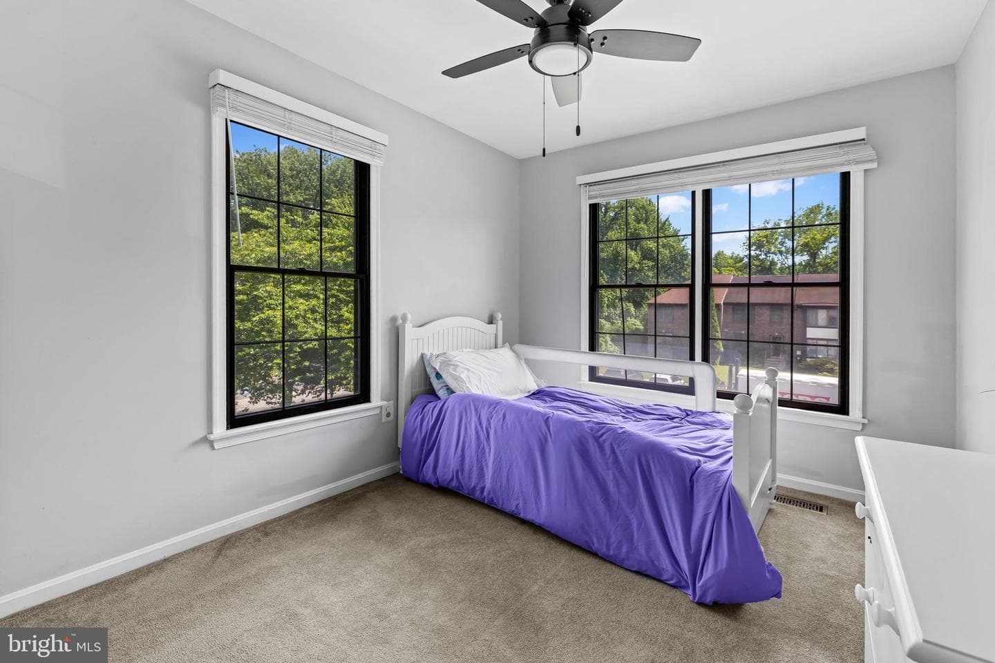 56 Rhodes Place photo 25