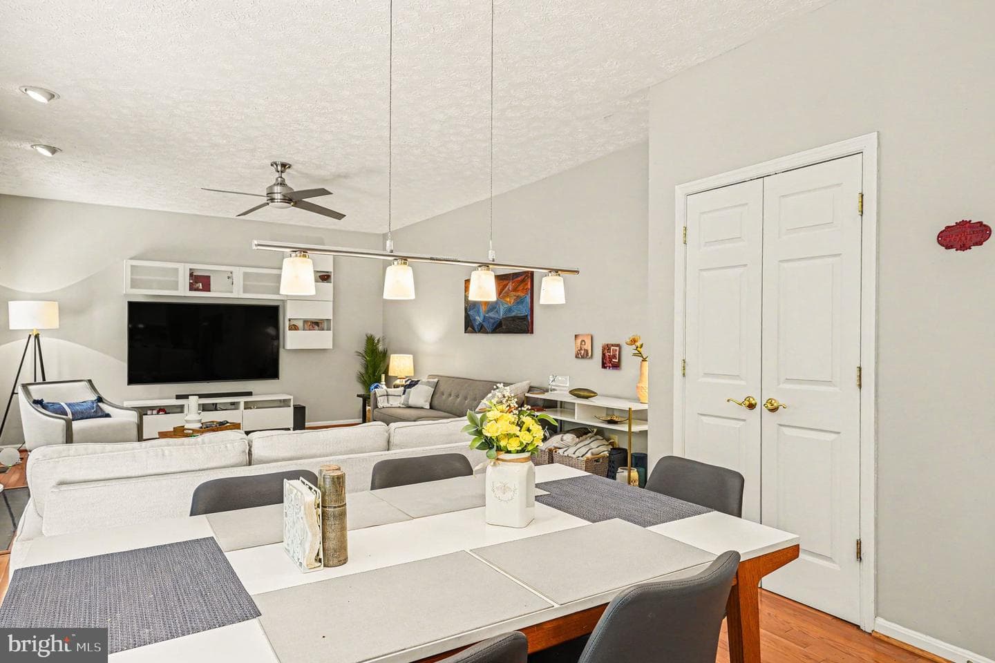 8709 Melissa Lilian Court photo 8