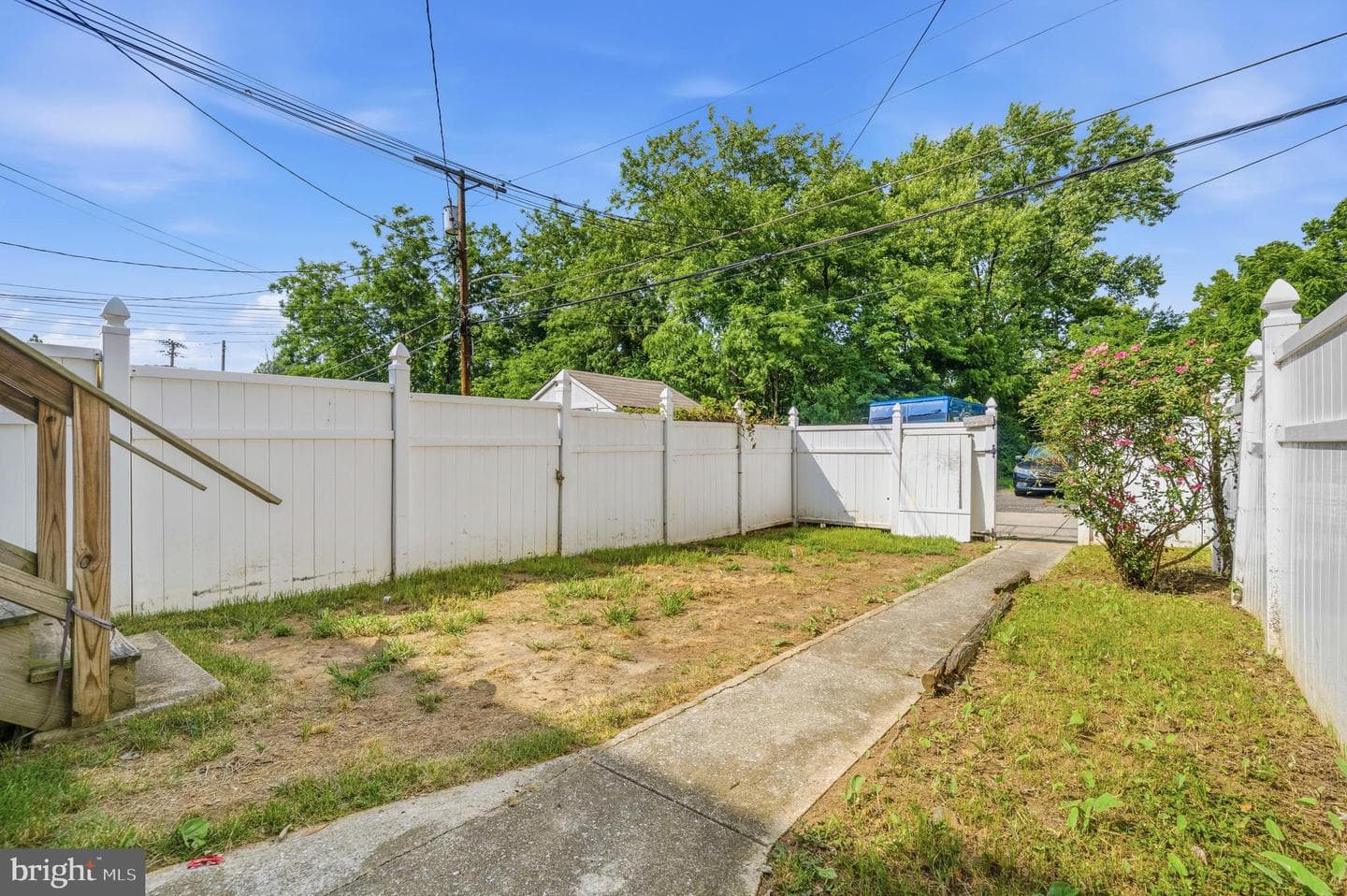 1713 Stella Court photo 27