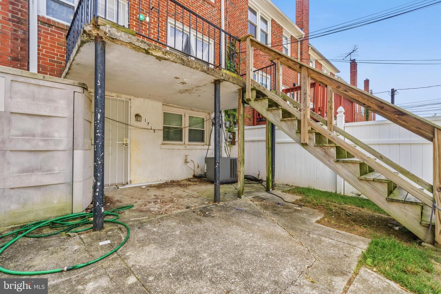 1713 Stella Court photo 28