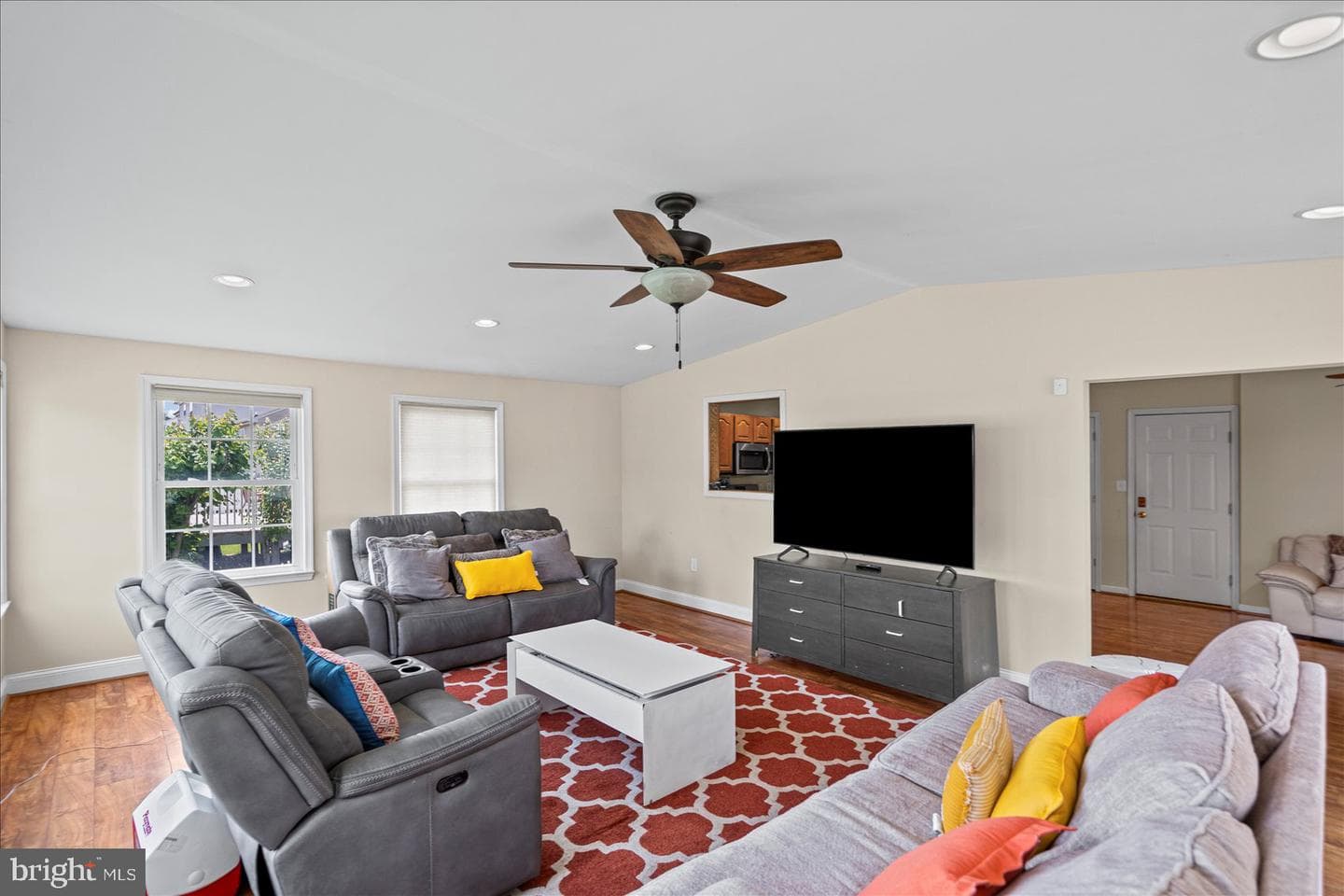 4725 Greencove Circle photo 10